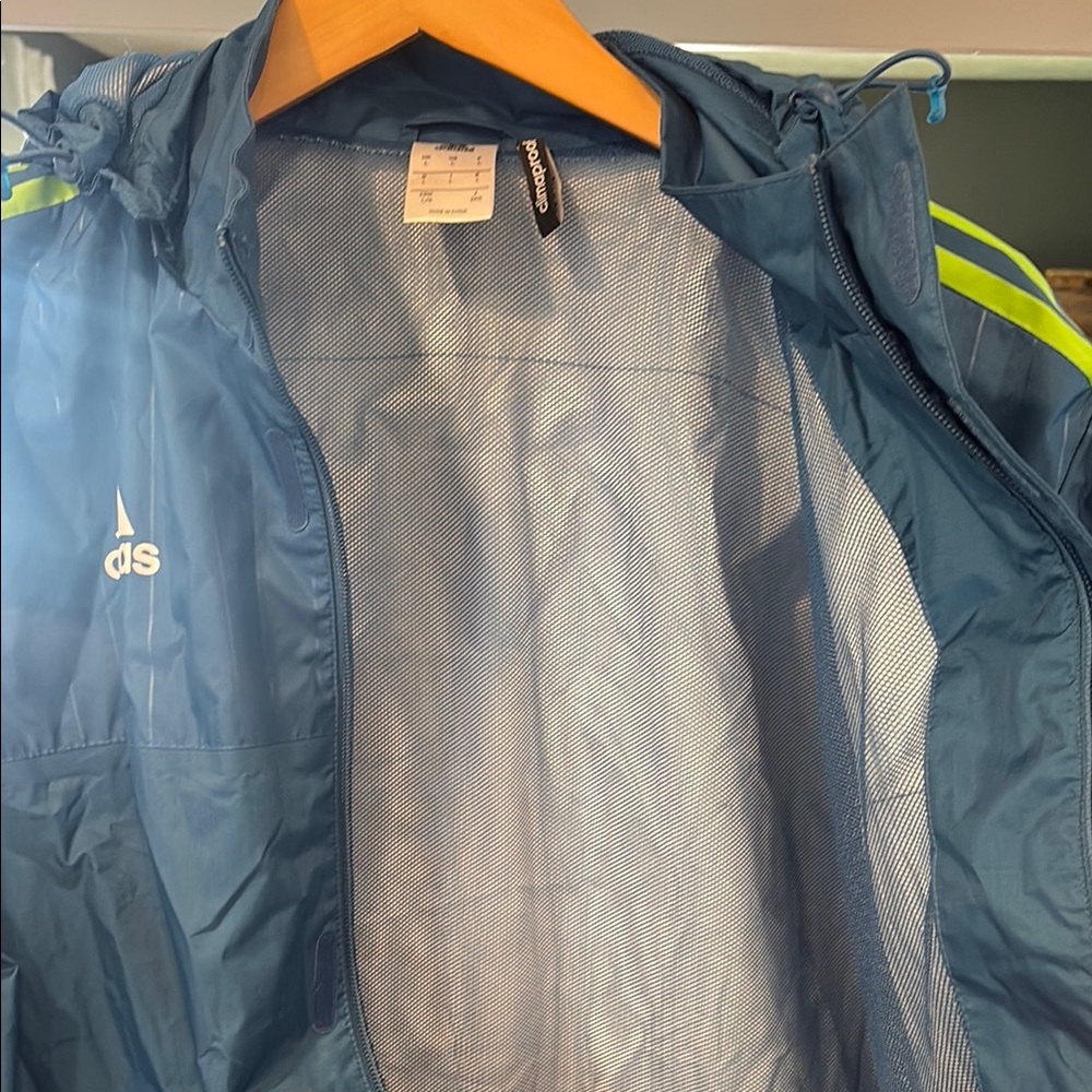 Adidas Men’s Seattle Sounders Blue Raincoat with Green Stripes - Picture 6 of 6